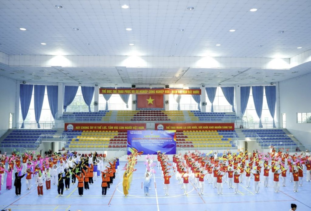Toàn cảnh nhà thi đấu trong Liên hoan Dưỡng sinh – Yoga TP. Hồ Chí Minh do NTSax Media Entertainment chụp ảnh